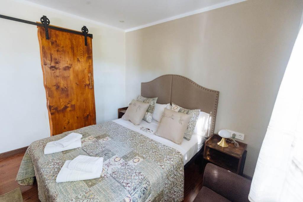 Nieda Apartamentos El Coritu מראה חיצוני תמונה