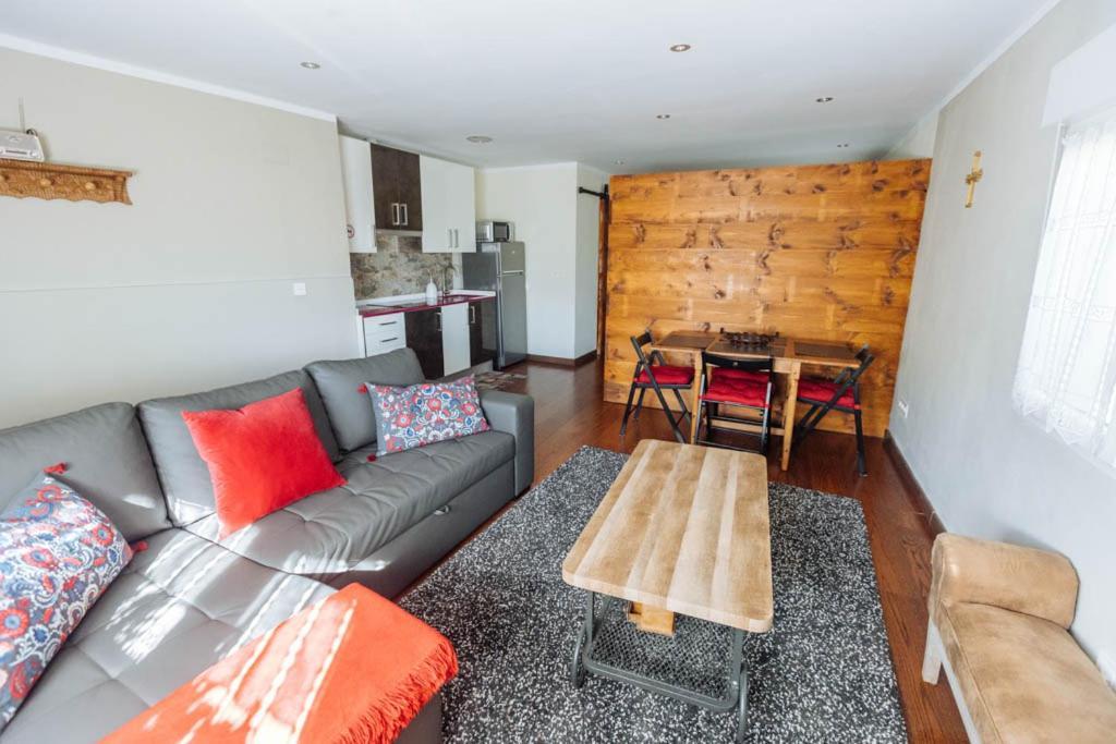 Nieda Apartamentos El Coritu מראה חיצוני תמונה